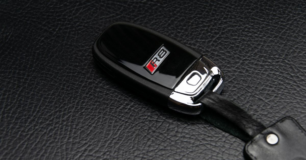 Audi car key fob — Edgewater IL Locksmith