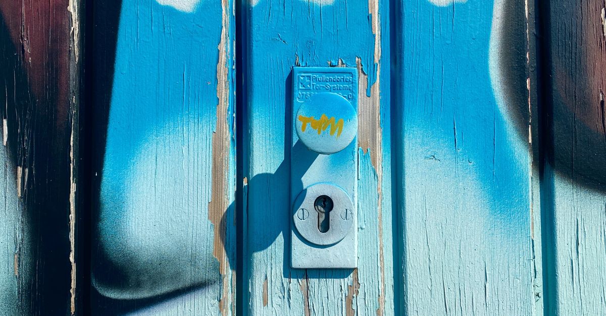 Smart Lock Installation — Edgewater IL Locksmith