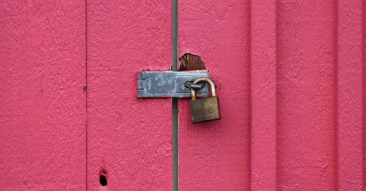 door security hardware — Edgewater IL Locksmith