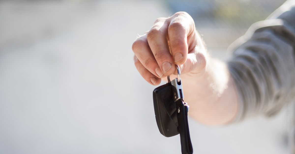 Car Key Replacement by Brand: What the Cutting and Programming Process Actually Involves — Edgewater IL Locksmith